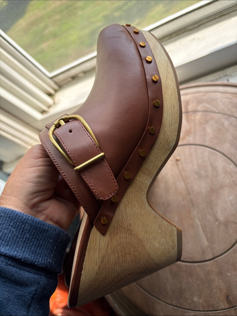 Veronica Beard Chestnut Brown Leather Buckle Mule Clogs Size 8M - Picture 3 of 7